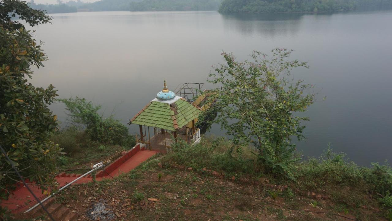 Sona Villa, The Lake Chalet Kudal  Exterior photo