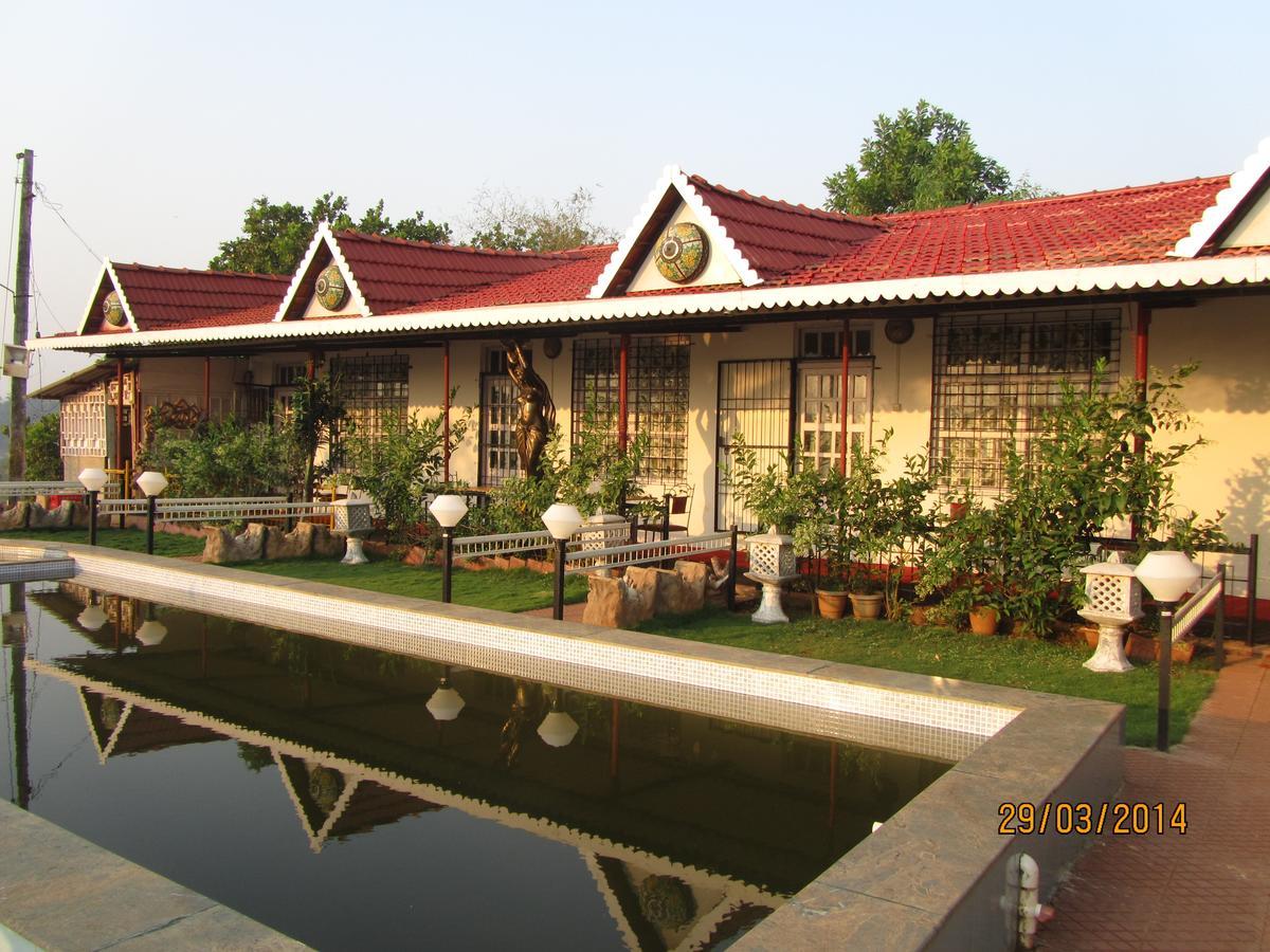 Sona Villa, The Lake Chalet Kudal  Exterior photo